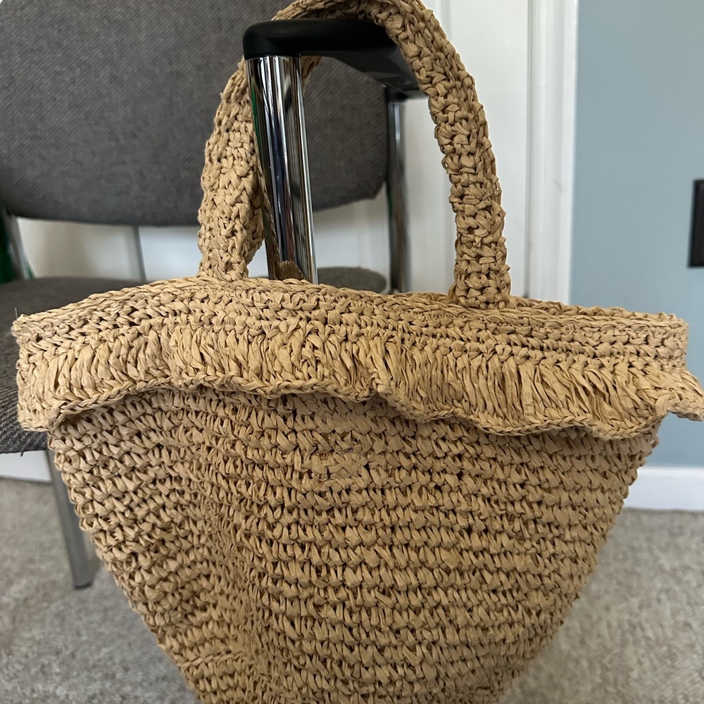 Loft Woven Straw Tote Bag in Natural (New without tags)